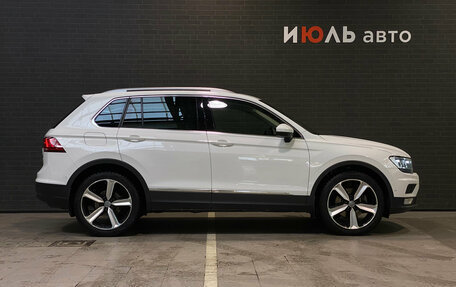 Volkswagen Tiguan II, 2017 год, 2 370 000 рублей, 4 фотография