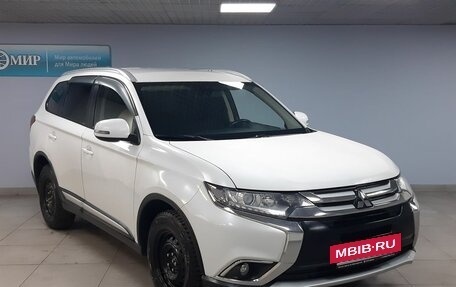Mitsubishi Outlander III рестайлинг 3, 2017 год, 1 983 000 рублей, 3 фотография