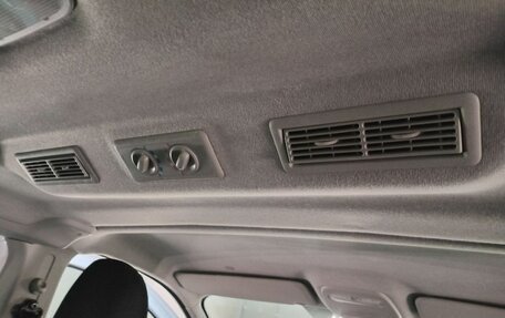 Opel Vivaro B, 2015 год, 1 790 000 рублей, 10 фотография