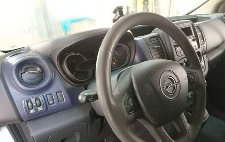 Opel Vivaro B, 2015 год, 1 790 000 рублей, 16 фотография