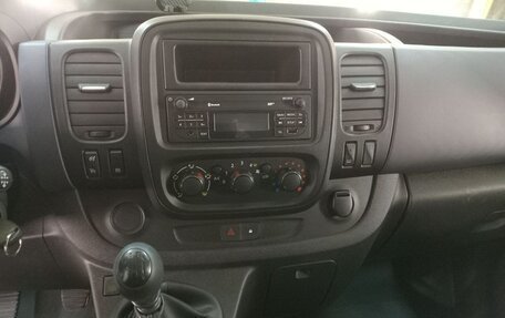 Opel Vivaro B, 2015 год, 1 790 000 рублей, 17 фотография