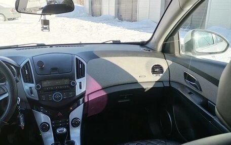 Chevrolet Cruze II, 2013 год, 510 000 рублей, 17 фотография