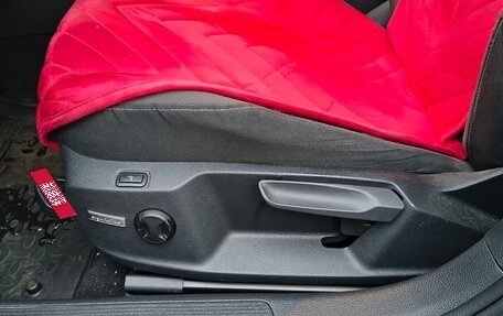 Volkswagen Golf VII, 2018 год, 1 950 000 рублей, 14 фотография