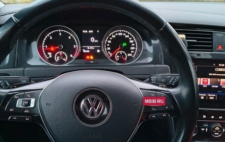 Volkswagen Golf VII, 2018 год, 1 950 000 рублей, 15 фотография