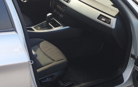 BMW 3 серия, 2011 год, 1 080 000 рублей, 11 фотография