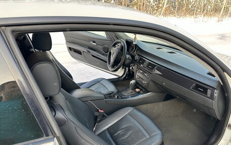 BMW 3 серия, 2009 год, 930 000 рублей, 12 фотография