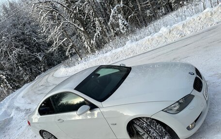 BMW 3 серия, 2009 год, 930 000 рублей, 13 фотография