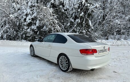 BMW 3 серия, 2009 год, 930 000 рублей, 16 фотография
