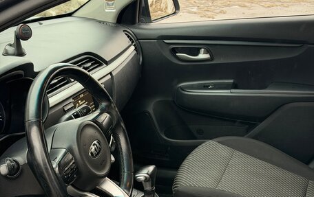 KIA Rio IV, 2017 год, 849 000 рублей, 10 фотография