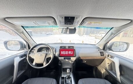 Toyota Land Cruiser Prado 150 рестайлинг 2, 2021 год, 4 900 000 рублей, 16 фотография