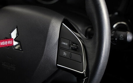 Mitsubishi Outlander III рестайлинг 3, 2022 год, 3 099 000 рублей, 11 фотография