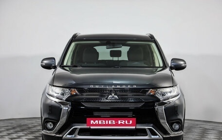 Mitsubishi Outlander III рестайлинг 3, 2022 год, 3 099 000 рублей, 2 фотография