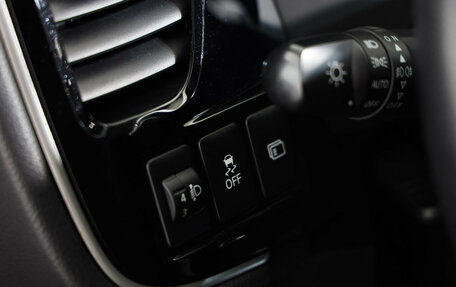 Mitsubishi Outlander III рестайлинг 3, 2022 год, 3 099 000 рублей, 21 фотография