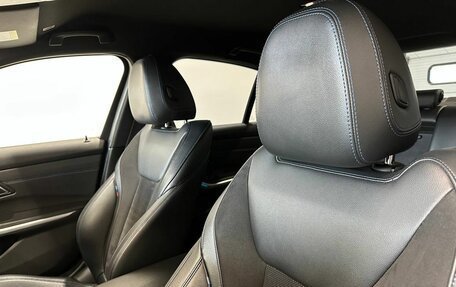 BMW 3 серия, 2019 год, 3 349 900 рублей, 15 фотография