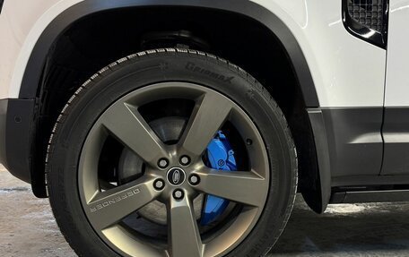 Land Rover Defender II, 2021 год, 5 999 000 рублей, 9 фотография