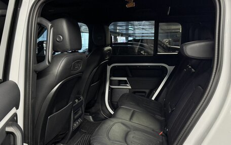 Land Rover Defender II, 2021 год, 5 999 000 рублей, 19 фотография