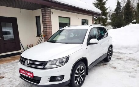Volkswagen Tiguan I, 2016 год, 1 495 000 рублей, 1 фотография