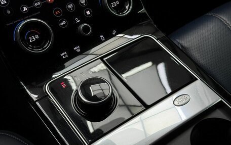 Land Rover Range Rover Velar I, 2017 год, 4 290 000 рублей, 15 фотография