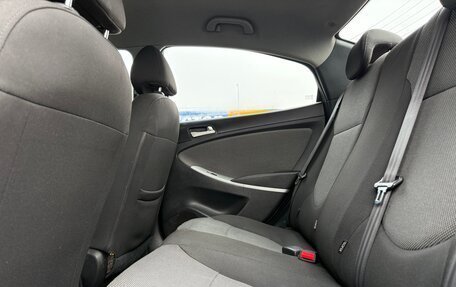 Hyundai Solaris II рестайлинг, 2011 год, 730 000 рублей, 10 фотография