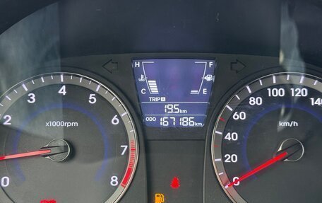 Hyundai Solaris II рестайлинг, 2011 год, 730 000 рублей, 17 фотография