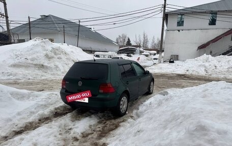 Volkswagen Golf IV, 2003 год, 300 000 рублей, 3 фотография