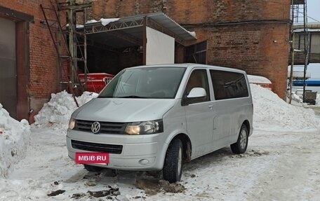 Volkswagen Caravelle T5, 2012 год, 1 900 000 рублей, 3 фотография