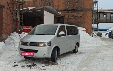 Volkswagen Caravelle T5, 2012 год, 1 900 000 рублей, 4 фотография