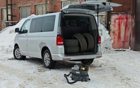 Volkswagen Caravelle T5, 2012 год, 1 900 000 рублей, 9 фотография