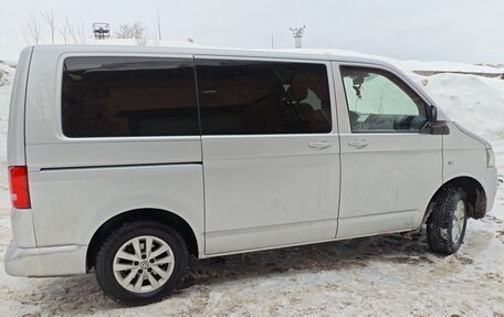 Volkswagen Caravelle T5, 2012 год, 1 900 000 рублей, 20 фотография