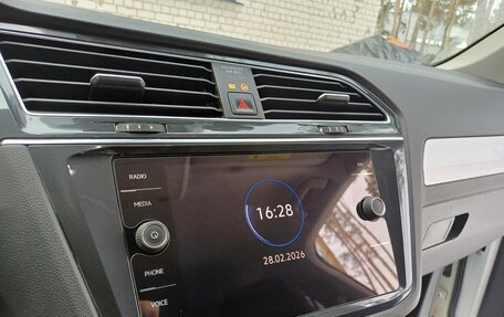 Volkswagen Tiguan II, 2021 год, 2 950 000 рублей, 7 фотография