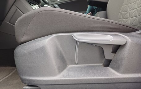 Volkswagen Tiguan II, 2021 год, 2 950 000 рублей, 16 фотография