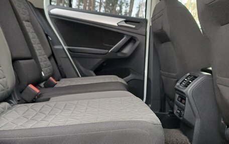 Volkswagen Tiguan II, 2021 год, 2 950 000 рублей, 21 фотография