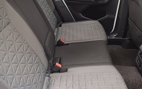 Volkswagen Tiguan II, 2021 год, 2 950 000 рублей, 23 фотография