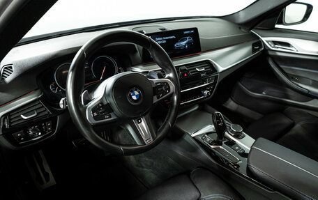 BMW 5 серия, 2017 год, 3 395 000 рублей, 10 фотография