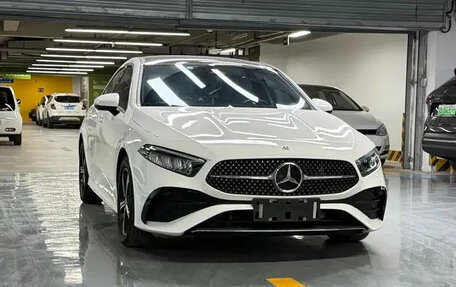 Mercedes-Benz A-Класс, 2022 год, 1 499 300 рублей, 4 фотография