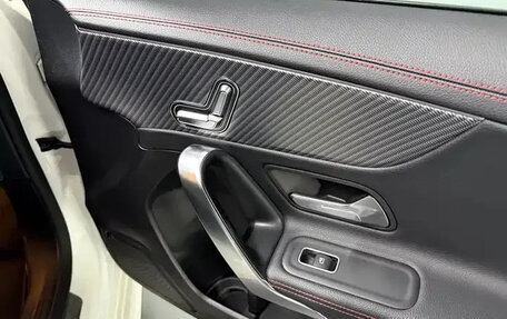 Mercedes-Benz A-Класс, 2022 год, 1 499 300 рублей, 13 фотография