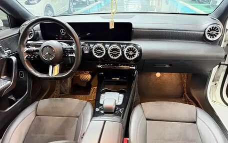 Mercedes-Benz A-Класс, 2022 год, 1 499 300 рублей, 15 фотография