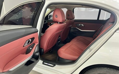 BMW 3 серия, 2023 год, 3 500 000 рублей, 13 фотография