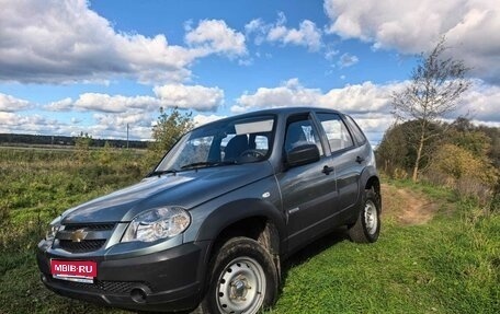 Chevrolet Niva I рестайлинг, 2015 год, 670 000 рублей, 1 фотография