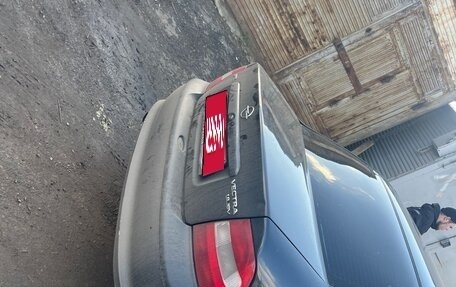 Opel Vectra B рестайлинг, 1998 год, 100 000 рублей, 1 фотография