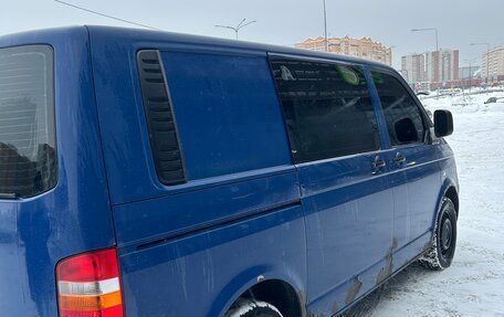 Volkswagen Transporter T5 рестайлинг, 2008 год, 720 000 рублей, 2 фотография