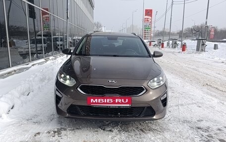 KIA cee'd III, 2020 год, 1 990 000 рублей, 2 фотография