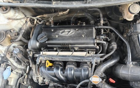 Hyundai Solaris II рестайлинг, 2011 год, 570 000 рублей, 22 фотография