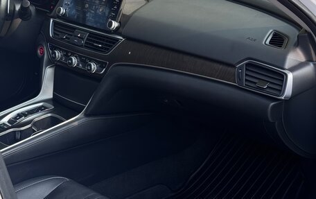 Honda Accord IX рестайлинг, 2019 год, 3 400 000 рублей, 26 фотография