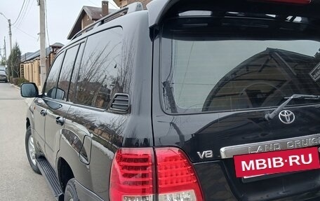 Toyota Land Cruiser 100 рестайлинг 2, 2007 год, 2 329 000 рублей, 2 фотография