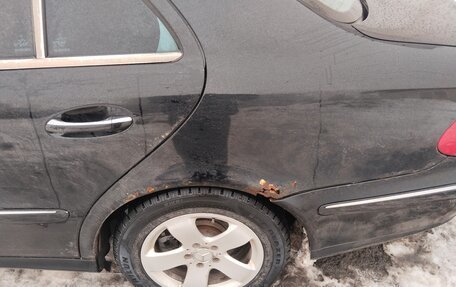 Mercedes-Benz E-Класс, 2005 год, 630 000 рублей, 4 фотография