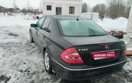 Mercedes-Benz E-Класс, 2005 год, 630 000 рублей, 5 фотография