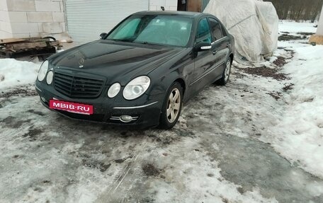 Mercedes-Benz E-Класс, 2005 год, 630 000 рублей, 9 фотография