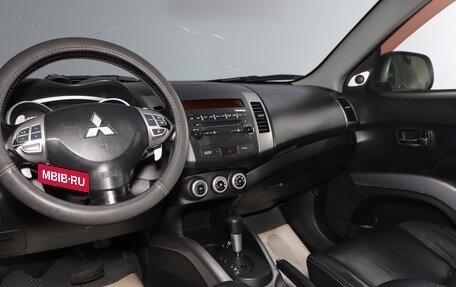 Mitsubishi Outlander III рестайлинг 3, 2008 год, 1 099 000 рублей, 10 фотография