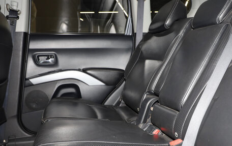 Mitsubishi Outlander III рестайлинг 3, 2008 год, 1 099 000 рублей, 18 фотография